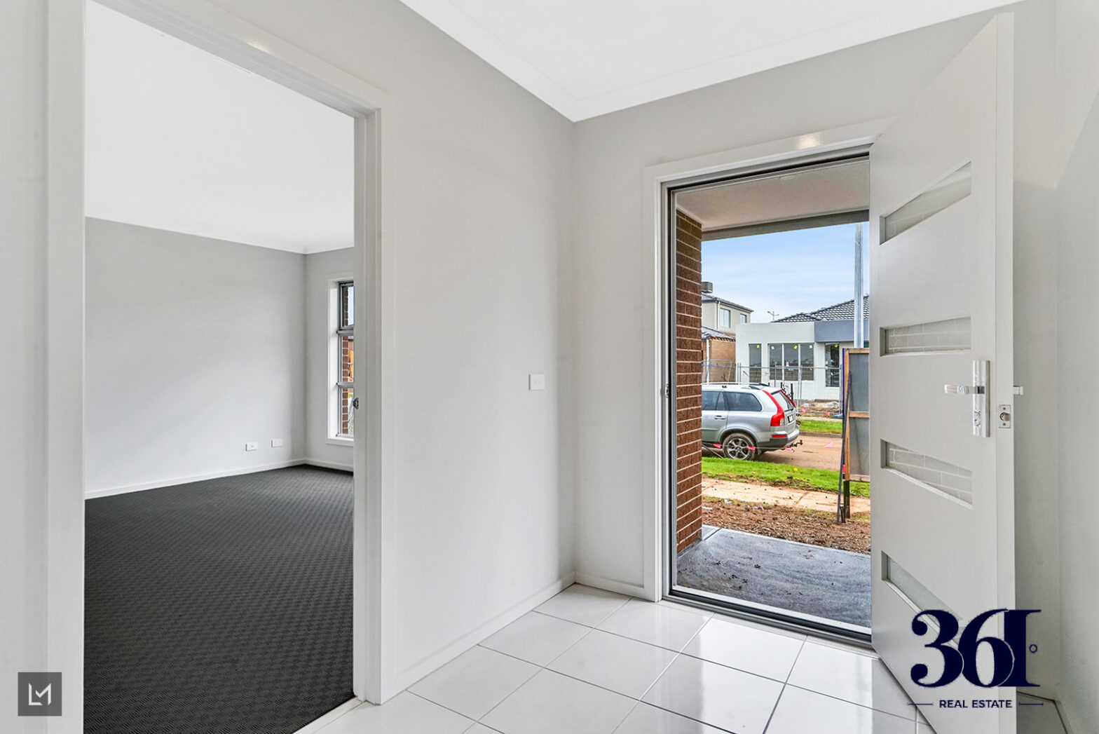 MODERN HOUSE FOR RENT IN TRUGANINA !!