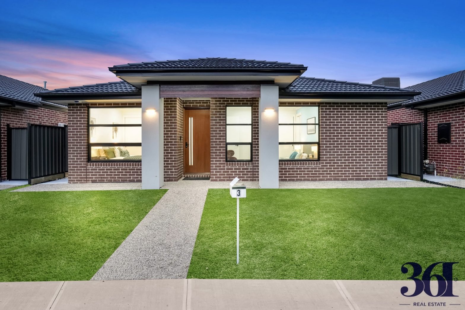 BRAND NEW SPECTACULAR 4 BEDROOM ABODE WITH GREAT LOCATION & UPGRADES IN BELLA ROSA ESTATE. WERRIBEE!!!