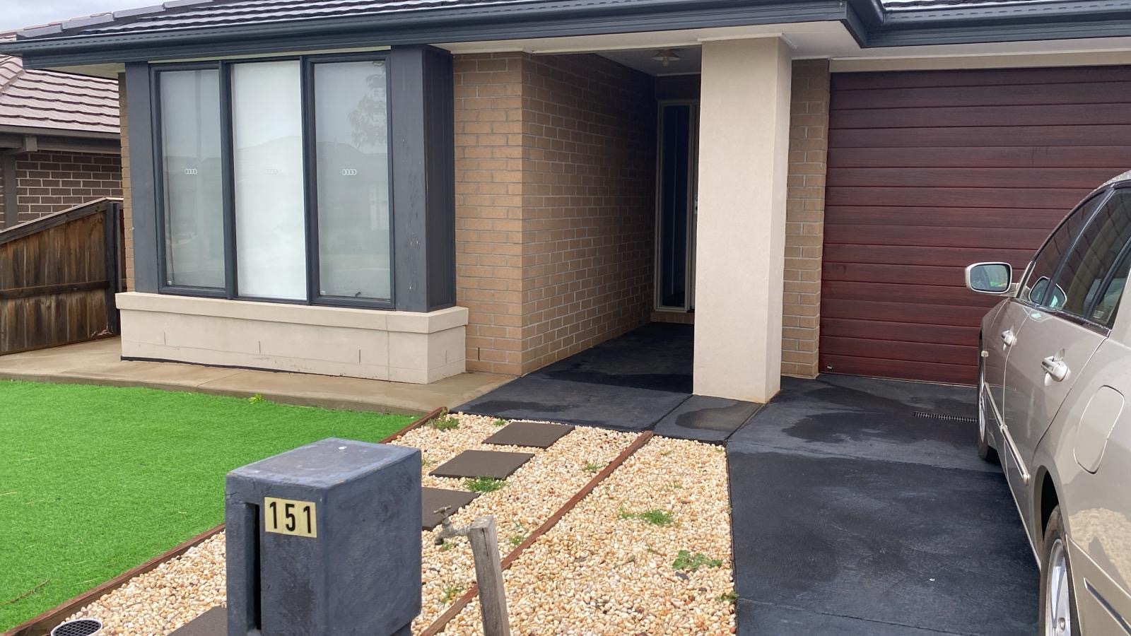 151 Stonehill Drive, Maddingley VIC