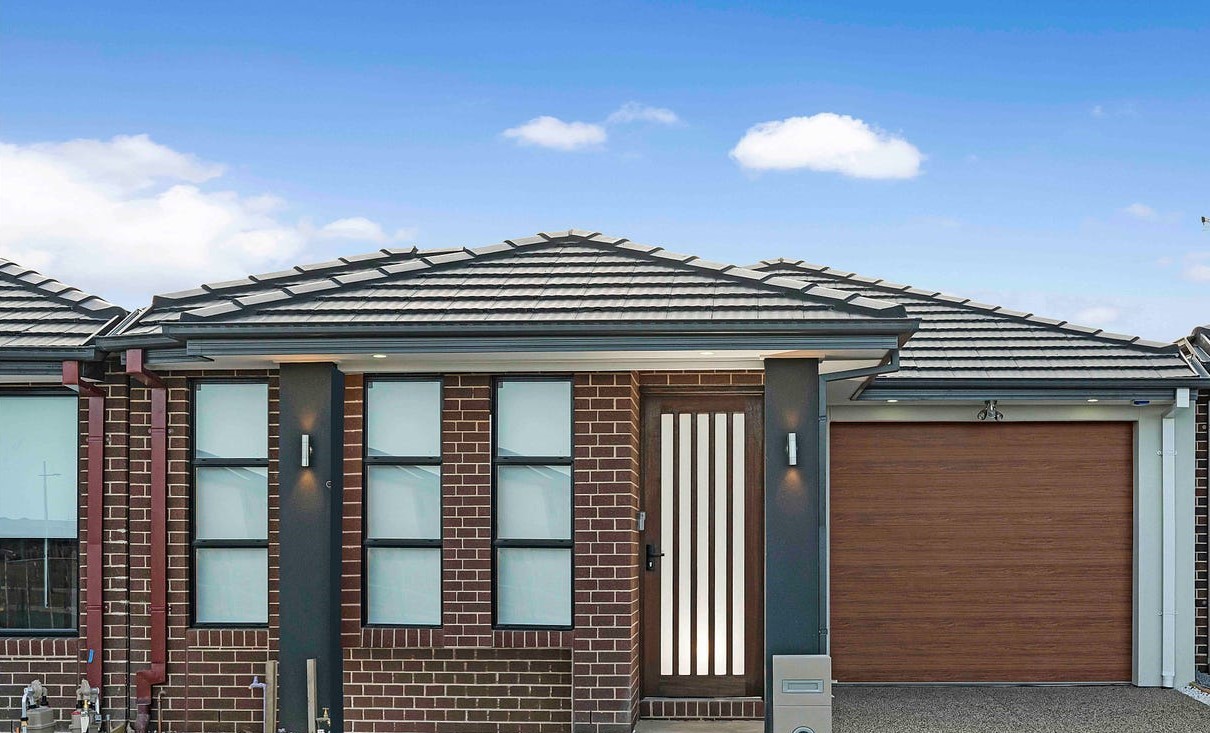 A Brand New Start: Stunning Home in the Heart of Tarneit!